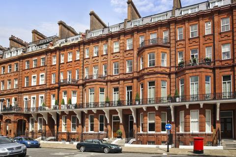 1 bedroom flat for sale, Cadogan Square London SW1X