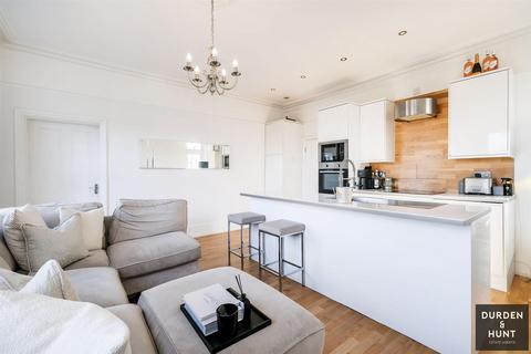 1 bedroom apartment for sale, 1 Grosvenor Road, Wanstead E11