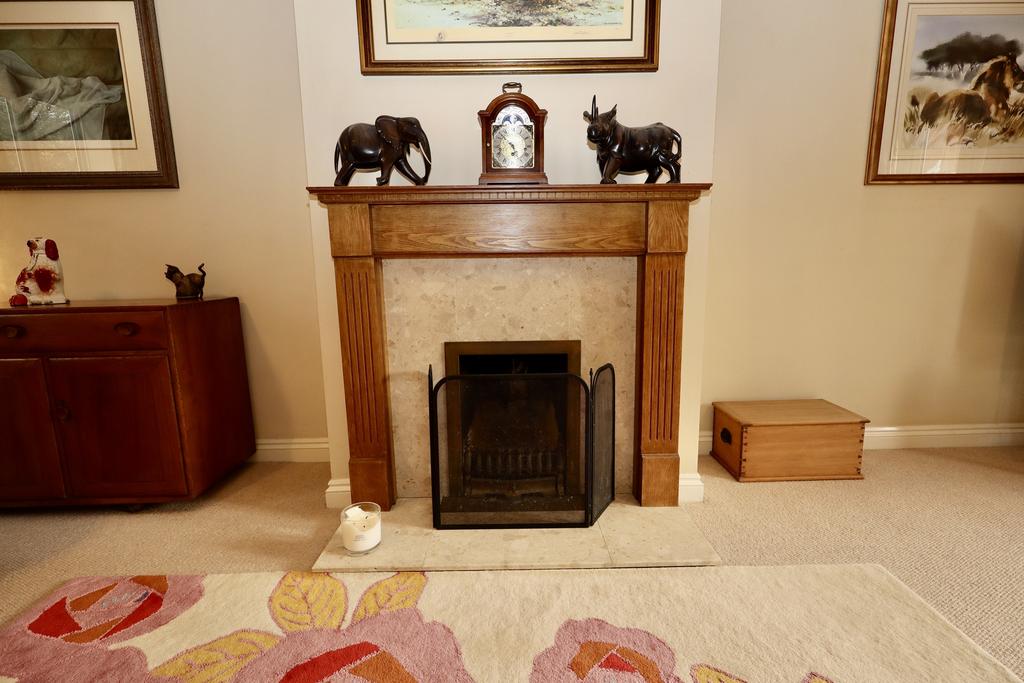 Sitting room Fireplace