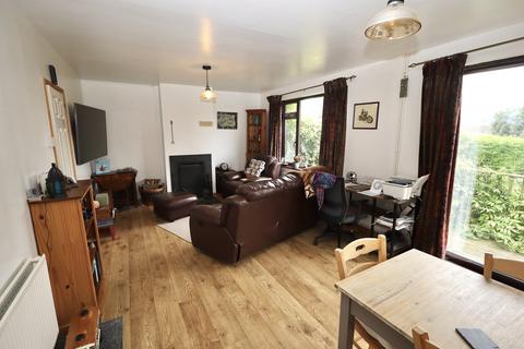 22 Sealey Crescent, Wells, BA5 3JF