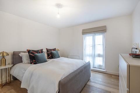 2 bedroom flat to rent, Blackheath Road London SE10