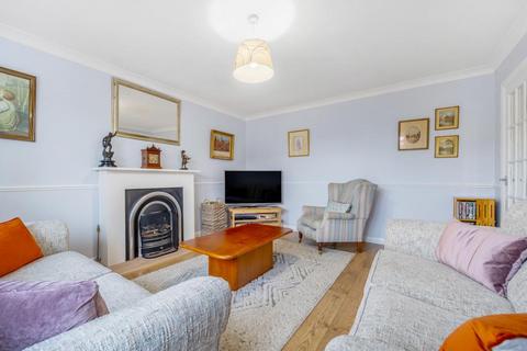 48 Aintree Drive, Spalding, PE11 3BS