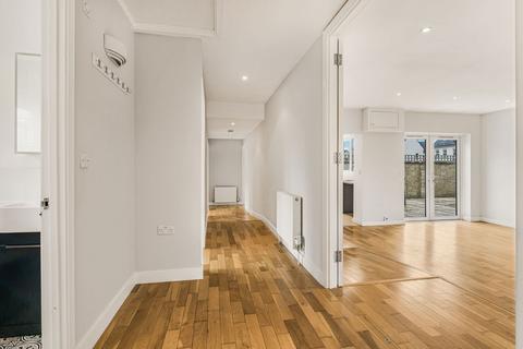 undefined, Evesham Road, Cheltenham GL52