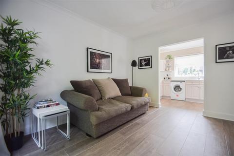 2 bedroom terraced house to rent, Palatine Road, London, N16