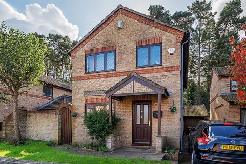 4 bedroom detached house for sale, Chesterblade Lane, Bracknell RG12