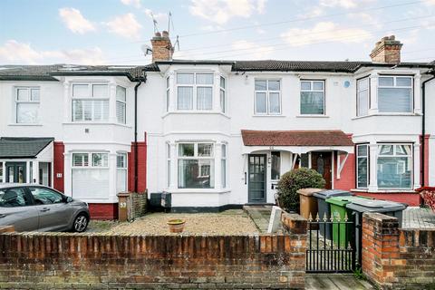 1 bedroom flat for sale, Marmion Avenue, Chingford