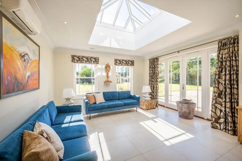 Fairview Tandridge Road, Warlingham, CR6 9LS