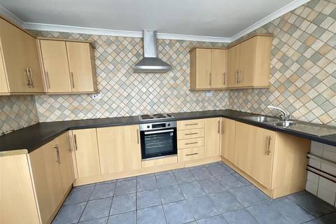 3 bedroom semi-detached house for sale, Heol Bryngwili, Llanelli SA14