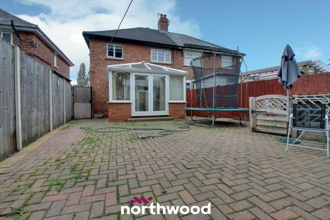 3 bedroom semi-detached house for sale, Windlestone Square, Doncaster DN8