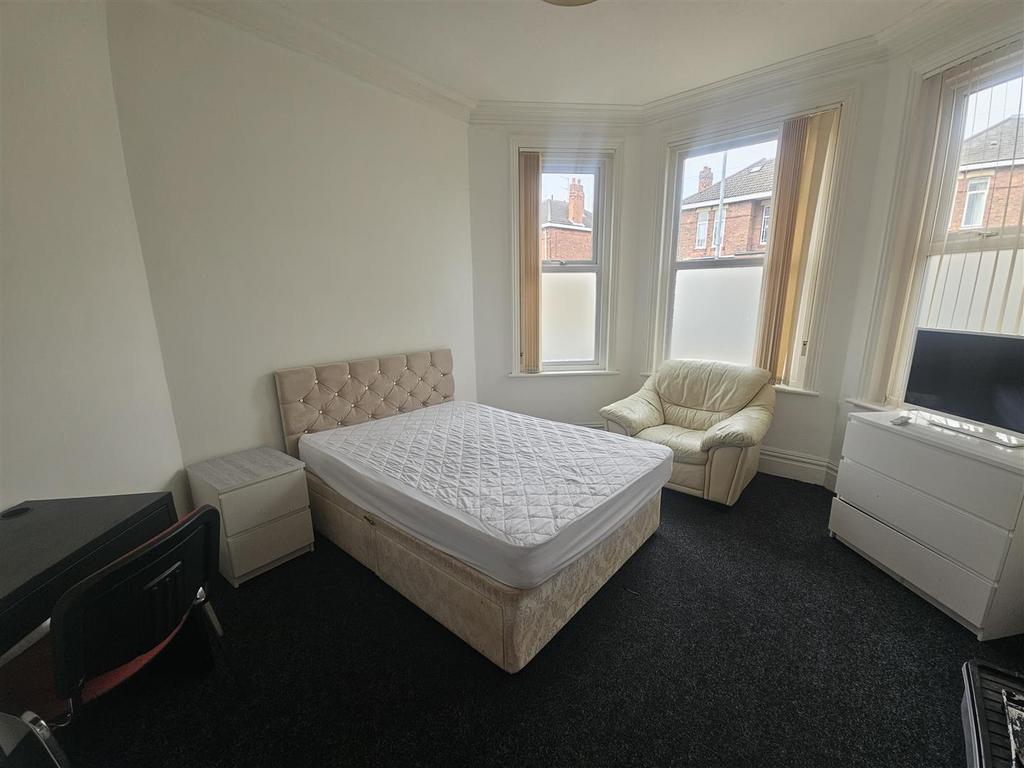 Room 1 15 Beech.jpg