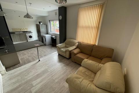 undefined, Student House to Share- Beech Grove, Beverley Road, Hull