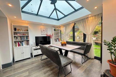 33a Castlecroft Lane, Wolverhampton, WV3 8JX