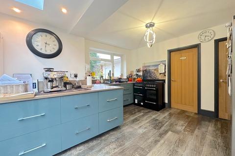 33a Castlecroft Lane, Wolverhampton, WV3 8JX