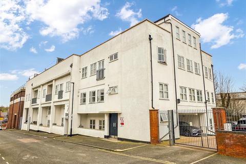 2 bedroom apartment for sale, Park Road, London N14