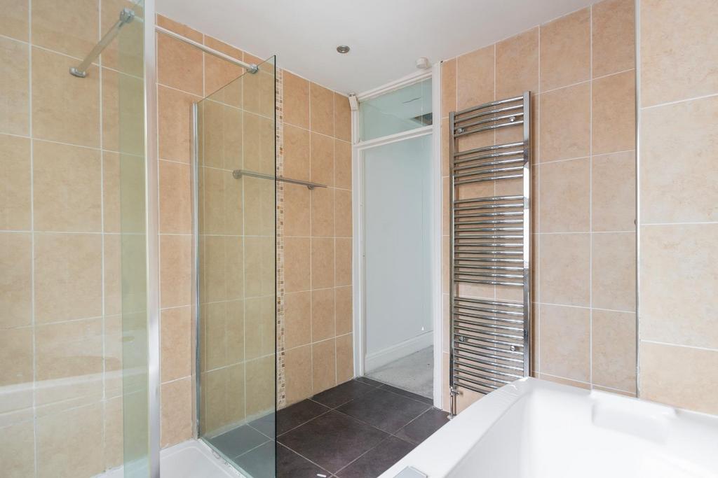 0 A7 RSV - Bathroom A.jpg