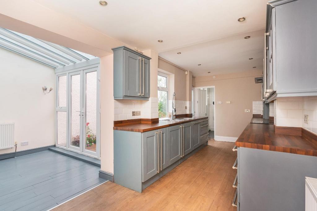 0 A7 RSV - Kitchen A.jpg