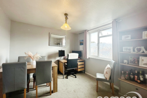 73 Bennet Close, Basingstoke, RG21 5JS