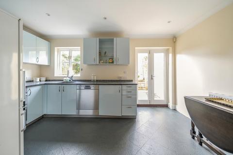 3 bedroom detached house for sale, Oxford Road, Surrey GU1