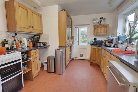 3 bedroom semi-detached house for sale, Hucclecote Road, Gloucester