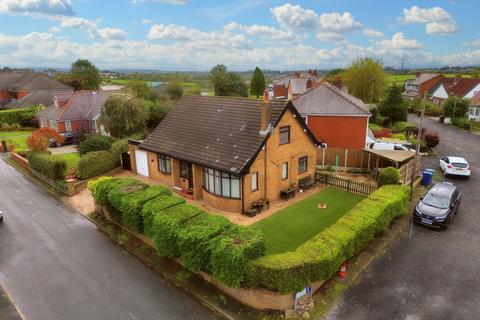 2 bedroom detached house for sale, Simister Lane, Prestwich, M25