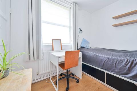 2 bedroom flat for sale, Doddington Grove, Oval, London, SE17