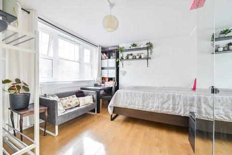 2 bedroom flat for sale, Doddington Grove, Oval, London, SE17