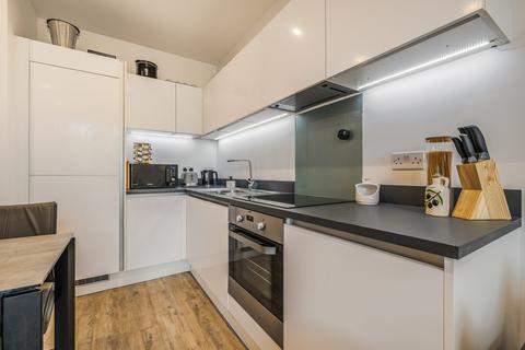 undefined, Kings Road, Reading, Berkshire