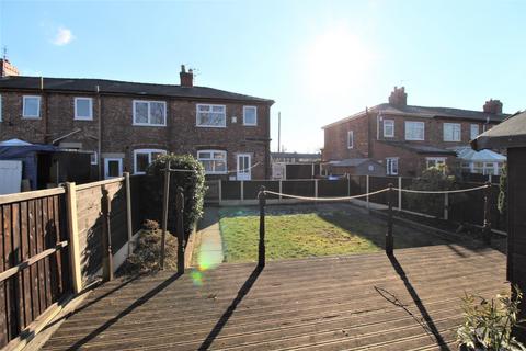 3 bedroom semi-detached house to rent, Freeman Road, Dukinfield, SK16