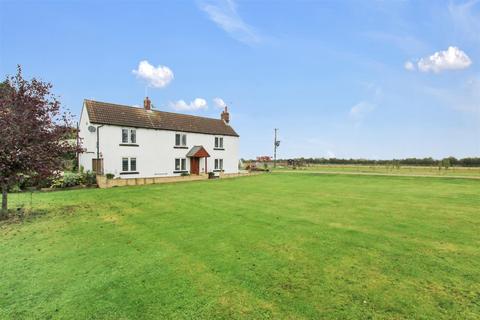 5 bedroom farm house for sale, Normanby Cliff Road, Normanby by Spital, Market Rasen LN8