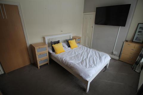 undefined, Student House Share Edgecumbe Street, Hull