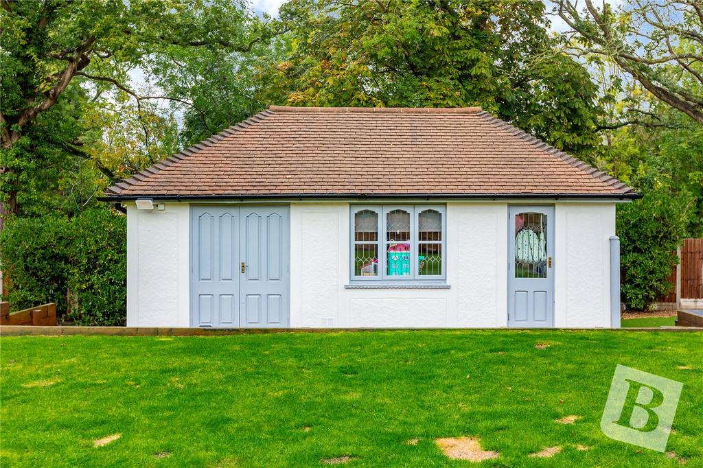 Outbuilding