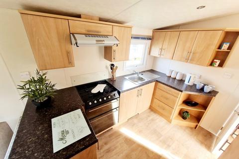 2 bedroom static caravan for sale, Dovercourt Holiday Park