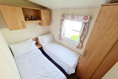 2 bedroom static caravan for sale, Dovercourt Holiday Park