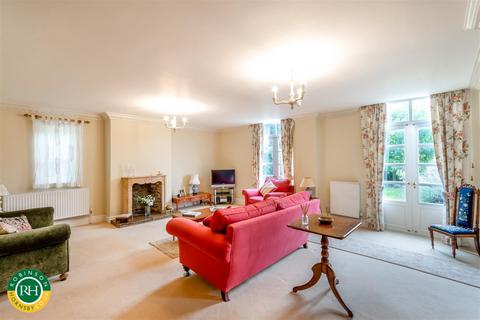 4 bedroom detached house for sale, The Old School House, Tickhill