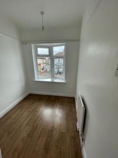 3 bedroom terraced house to rent, Enfield, EN1