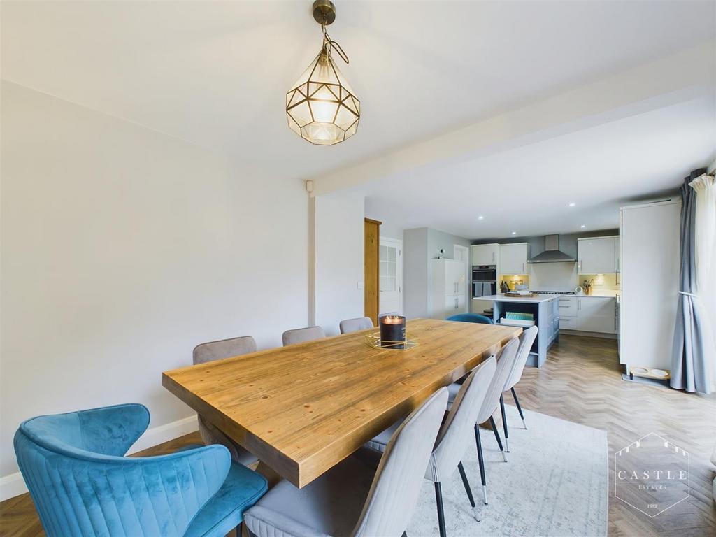 Open plan dining kitchen