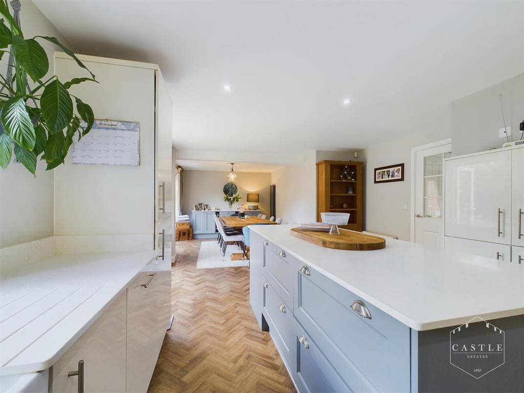 Open plan dining kitchen