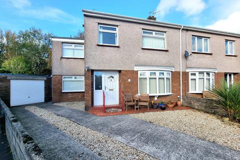 4 bedroom semi-detached house for sale, Greenwood Close, Litchard, Bridgend County. CF31 1PJ