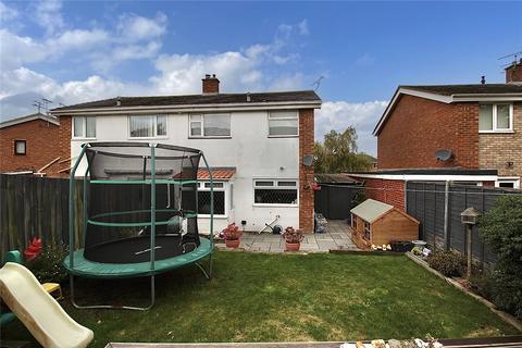 3 bedroom semi-detached house for sale, Kempton Close, Ipswich, Suffolk, IP1