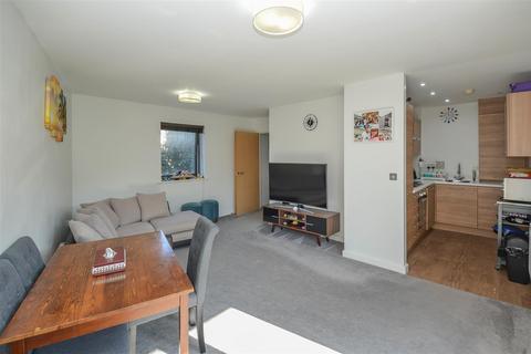 1 bedroom apartment for sale, Rollason Way, Brentwood