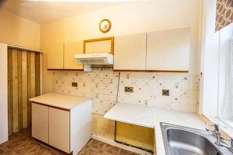 2 bedroom terraced house for sale, Matlock Street, Halifax HX3