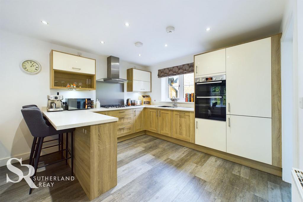 Kitchen &amp; Dining Area