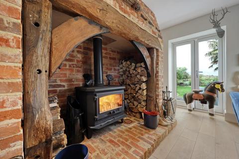 3 bedroom barn conversion for sale, Chelmsford Road, High Ongar, Ongar