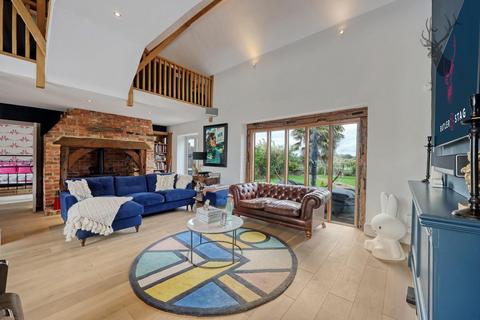 3 bedroom barn conversion for sale, Chelmsford Road, High Ongar, Ongar