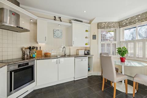 4 bedroom end of terrace house for sale, Telferscot Road, SW12