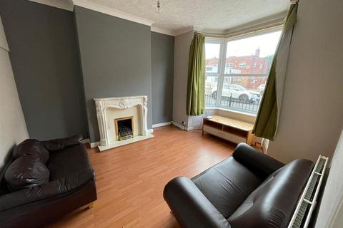 4 bedroom house share to rent, Grafton Street, Hull