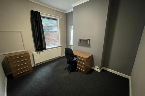 4 bedroom house share to rent, Grafton Street, Hull