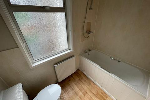 4 bedroom house share to rent, Grafton Street, Hull