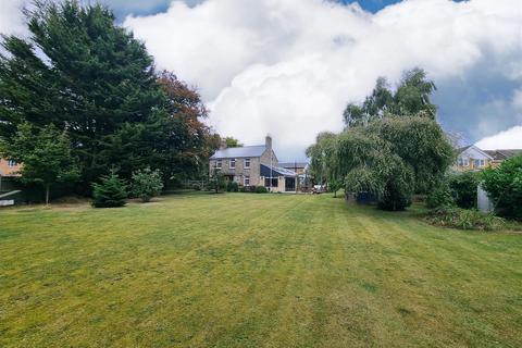 4 bedroom detached house for sale, Bracon Road, Belton