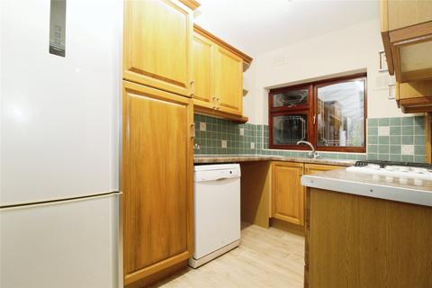 4 bedroom end of terrace house to rent, Shelley Avenue, Hornchurch, Essex, RM12